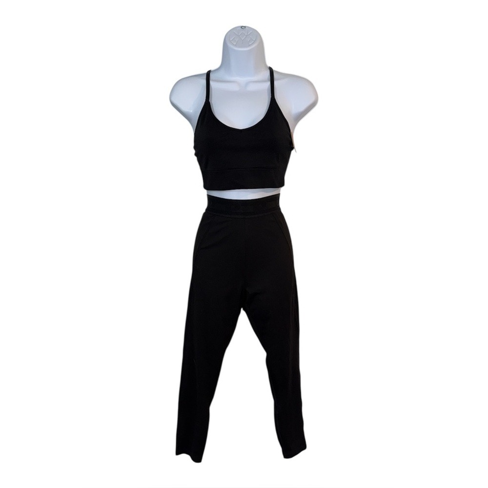 Victoria’s Secret PINK Sports Bra and Victoria’s Secret PINK Leggings Set Mesium